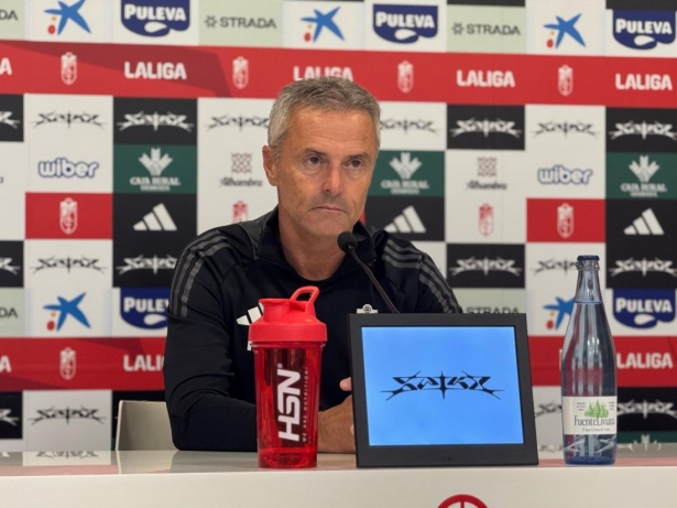Escribá ha repasado la actualidad del equipo (J. AZCOYTIA) Escribá ha repasado la actualidad del equipo (J. AZCOYTIA)