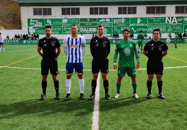 El CF Motril perdió en Mancha Real (ATLETICO MANCHA REAL) El CF Motril perdió en Mancha Real (ATLETICO MANCHA REAL)