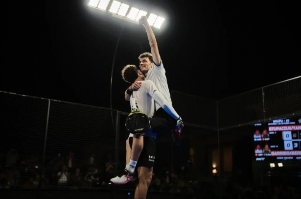 Yanguas y Stupaczuk tras ganar el título (PREMIER PADEL) Yanguas y Stupaczuk tras ganar el título (PREMIER PADEL)