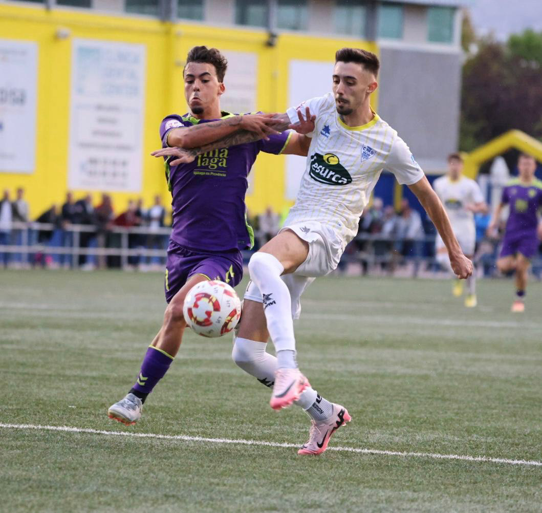 Utrilla fue el protagonista del partido con dos goles (JOSÉ ANDRÉS FERNÁNDEZ)