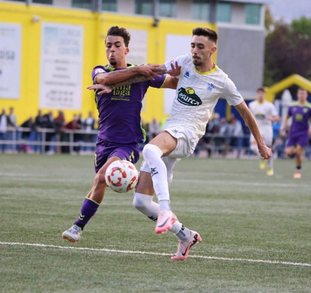 Utrilla fue el protagonista del partido con dos goles (JOSÉ ANDRÉS FERNÁNDEZ) Utrilla fue el protagonista del partido con dos goles (JOSÉ ANDRÉS FERNÁNDEZ)