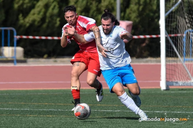 Piru durante el partido ante el Guadix (JOSÉ M. BALDOMERO) Piru durante el partido ante el Guadix (JOSÉ M. BALDOMERO)