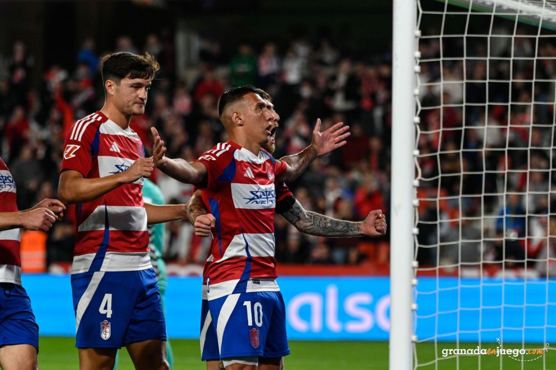 Uzuni volvió a ser determinante con dos goles (JOSÉ M. BALDOMERO) 