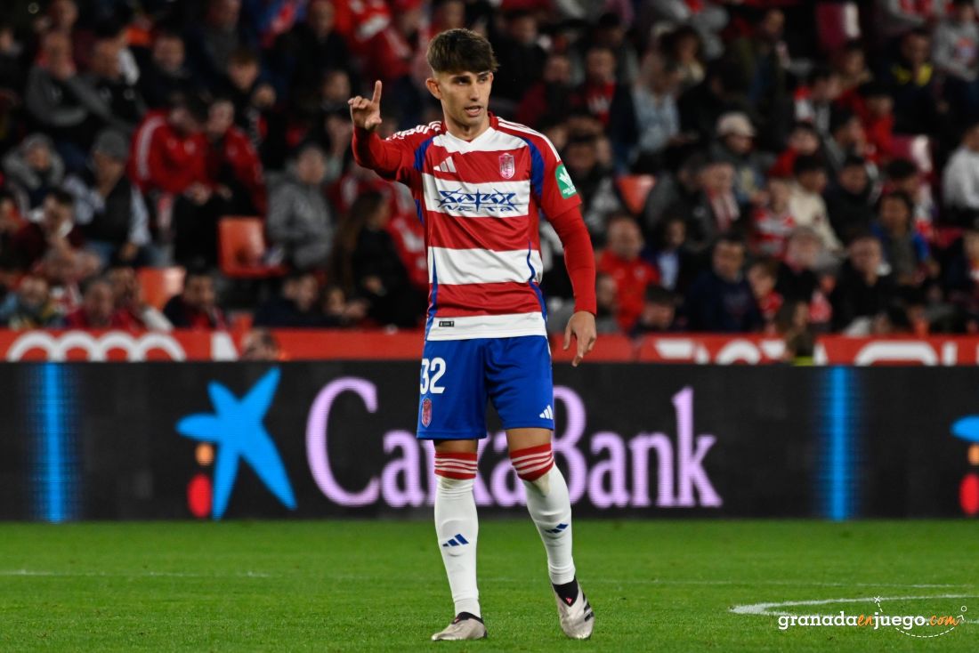 Juanma debutó con buena nota (JOSÉ M. BALDOMERO)