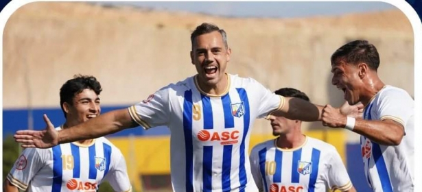 Antonio López celebra su gol (CF MOTRIL) Antonio López celebra su gol (CF MOTRIL)