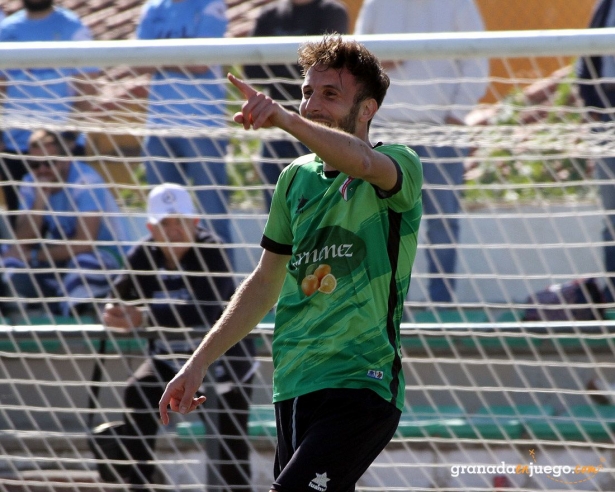 El Huétor Vega se tuvo que conformar con el empate El Huétor Vega se tuvo que conformar con el empate