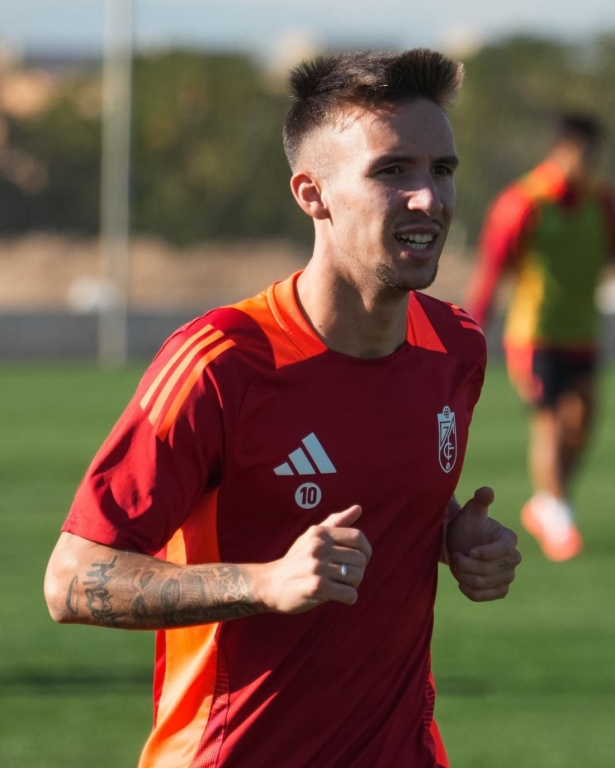 Mario González ha dejado atrás su lesión (GRANADA CF) Mario González ha dejado atrás su lesión (GRANADA CF)
