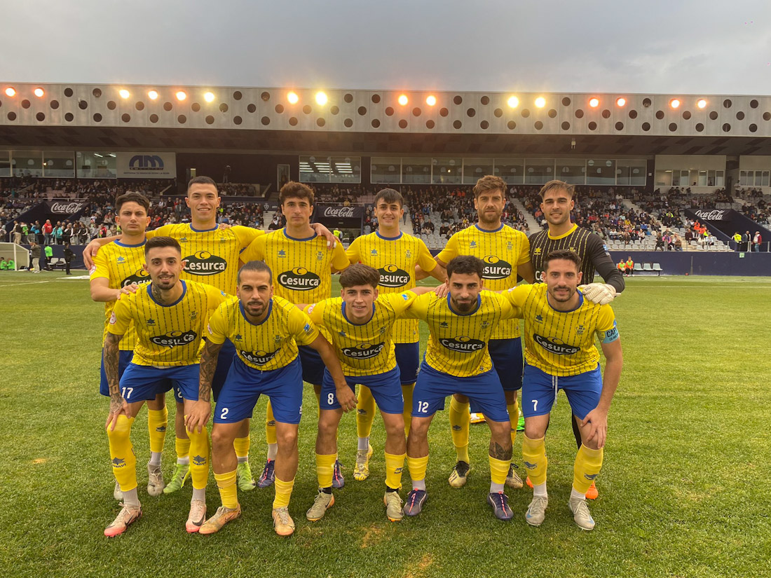 Once inicial del CD Huétor Tájar ante el Real Jaén (CD HUÉTOR TÁJAR =