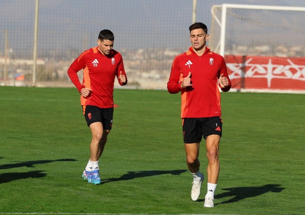 Sergio Ruiz y Boyé se han vuelto a ejerctiar con normalidad (J. AZCOYTIA) Sergio Ruiz y Boyé se han vuelto a ejerctiar con normalidad (J. AZCOYTIA)