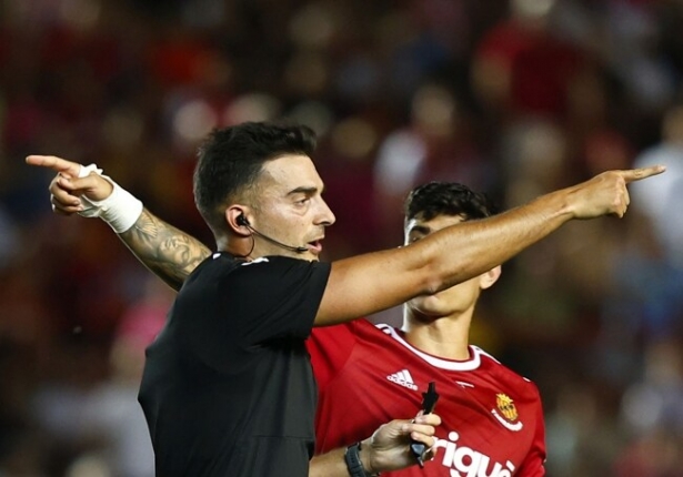 Mallo Fernández dirigirá el derbi andaluz (DIARIO SUR) Mallo Fernández dirigirá el derbi andaluz (DIARIO SUR)