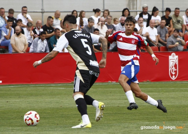 El Recre buscará un triunfo lejos de Granada (J. PALMA)