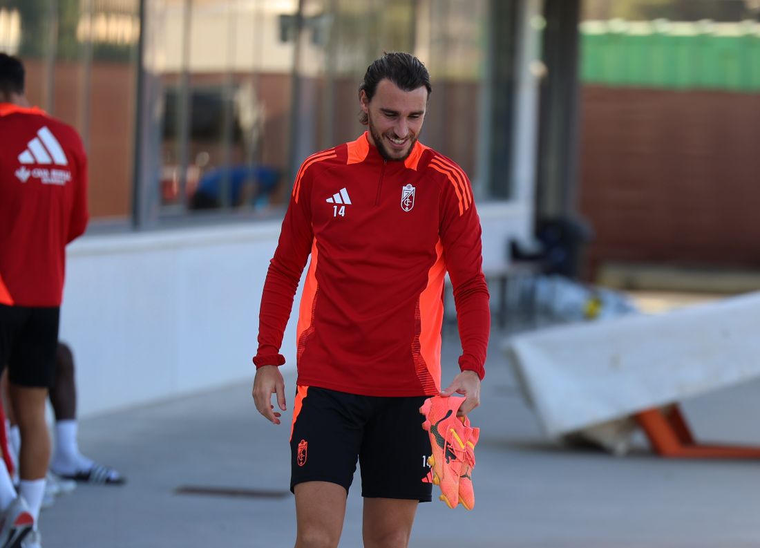 Miquel tendrá que esperar una jornada más para reaparecer (J. AZCOYTIA)