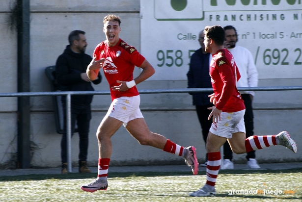 Al Azami celebra su gol (J. PALMA)