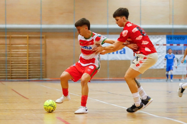 El Sima Granada perdió ante Villarrobledo (FRANCISCO NEYRA) El Sima Granada perdió ante Villarrobledo (FRANCISCO NEYRA)