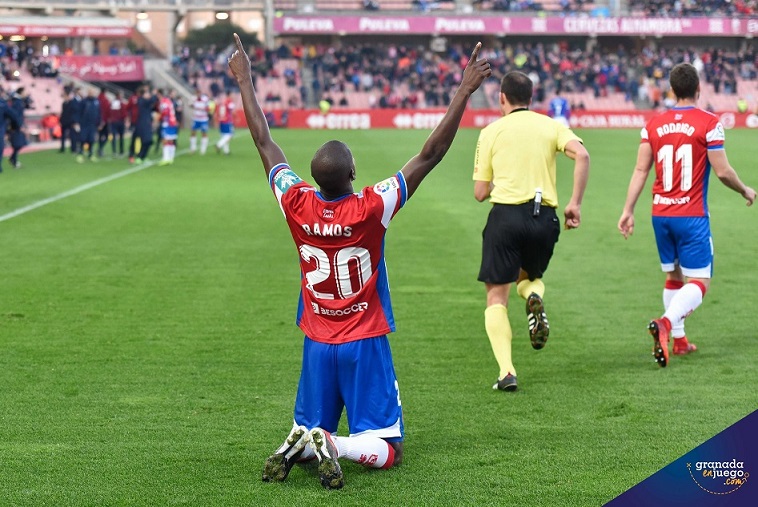Adrián Ramos marcó goles importantes para el Granada (GRJ)