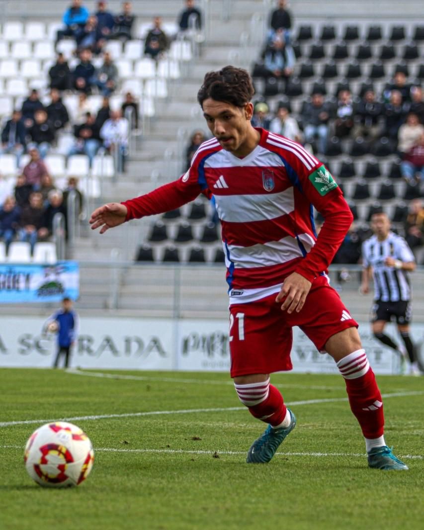 El Recre encajó una nueva derrota (GRANADA CF)