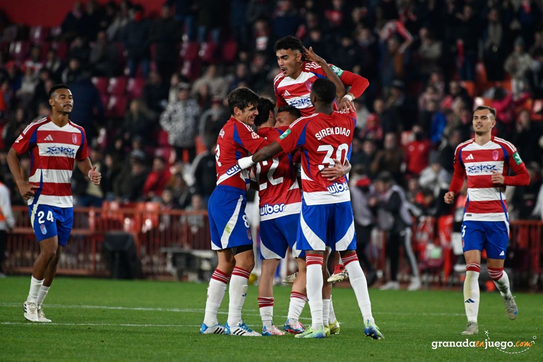 El equipo también quiere celebrar lejos de Los Cármenes (JOSÉ M. BALDOMERO)