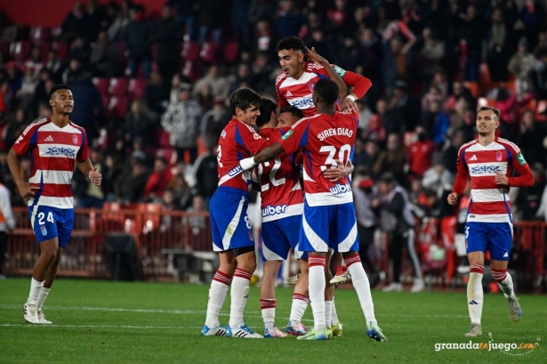 El equipo también quiere celebrar lejos de Los Cármenes (JOSÉ M. BALDOMERO) El equipo también quiere celebrar lejos de Los Cármenes (JOSÉ M. BALDOMERO)