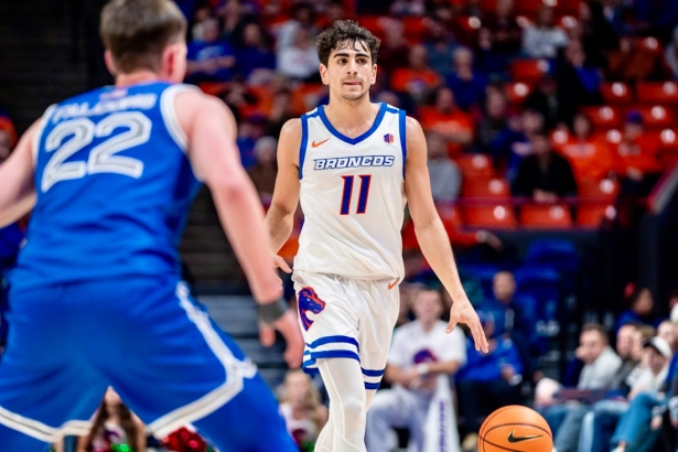 Álvaro Cárdenas durante un partido con Boise State 