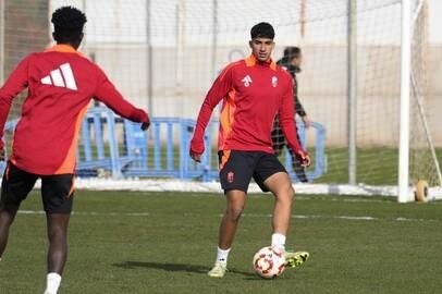 Boukir buscará minutos lejos del Recreativo (GRANADA CF)