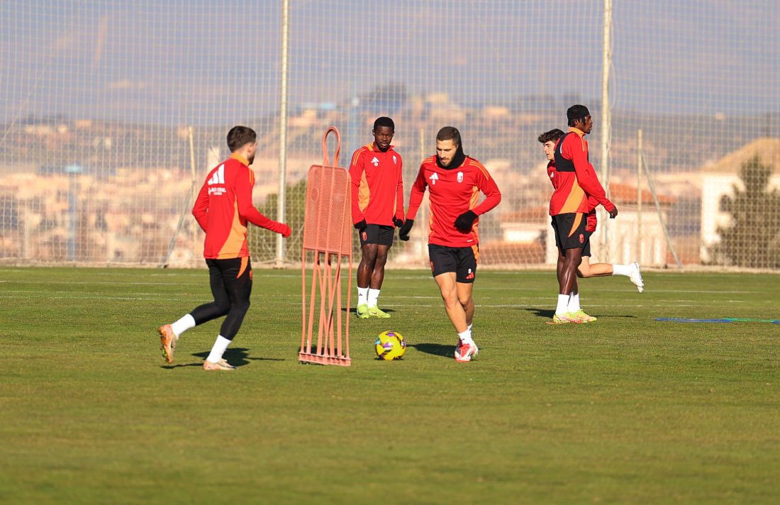 Weissman y Oscar han vuelto con el grupo (J. AZCOYTIA)