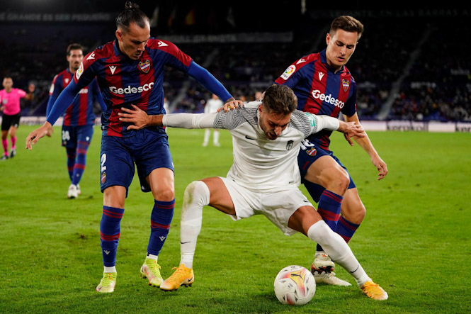 El 2021 el Granada consiguió la última victoria en el Ciutat de Valencia (GRANADA CF)