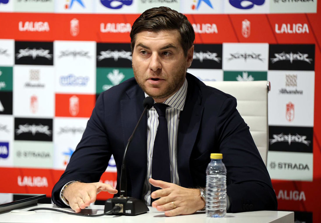 Matteo Tognozzi en un momento de la rueda de prensa de presentación de Abde (JOSÉ ANDRÉS FERNÁNDEZ)
