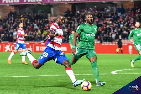 Ramos marcó ante el Sporting (JOSE M. BALDOMERO) Ramos marcó ante el Sporting (JOSE M. BALDOMERO)