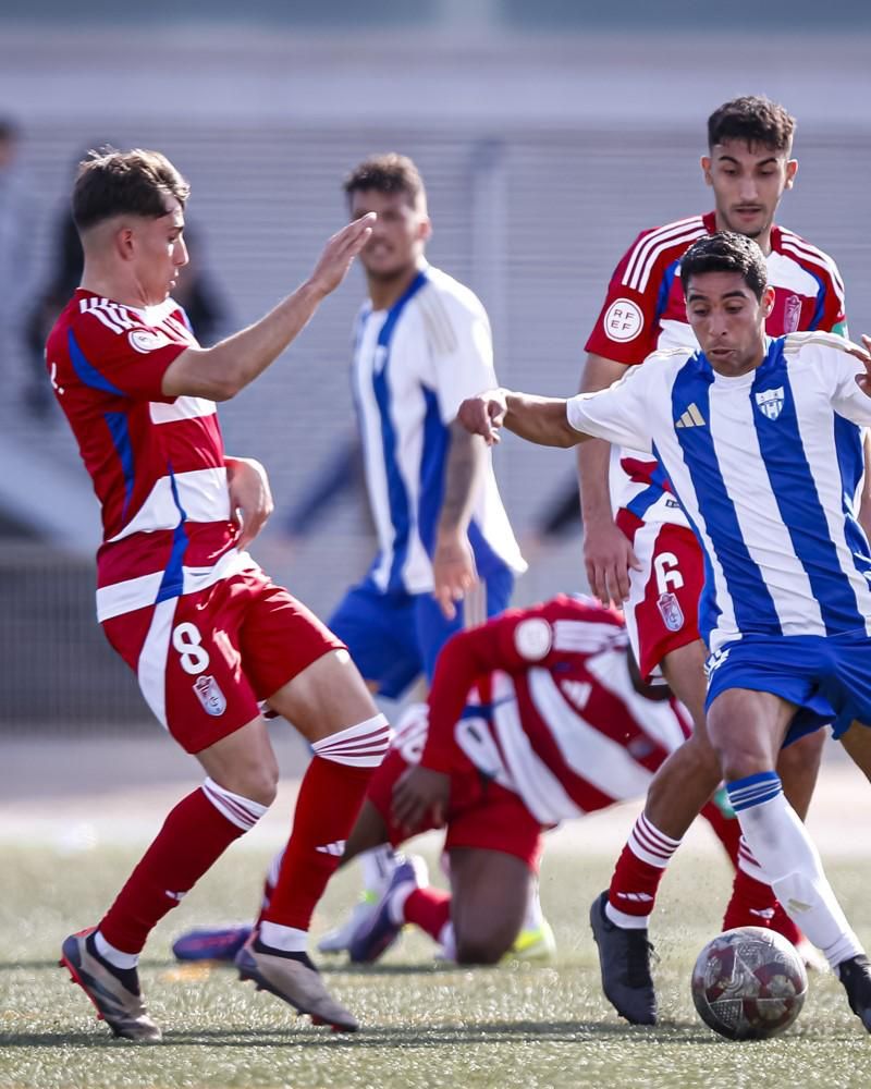 El Recre necesita la victoria para tomar algo de aire (GRANADA CF)