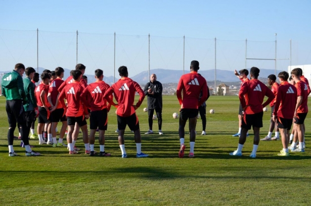 Barroso quiere estrenarse con victoria (GRANADA CF)