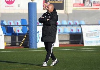 Barroso busca reflojar al Recre (GRANADA CF)