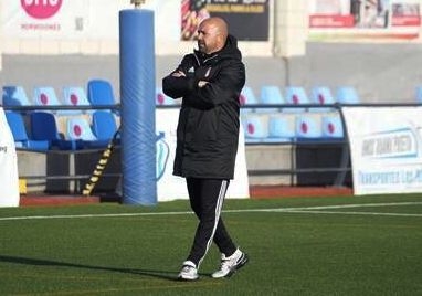 Barroso busca reflojar al Recre (GRANADA CF)