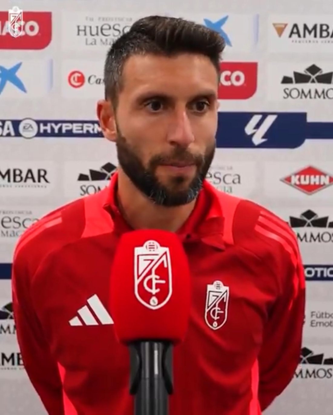 Bastón debutó como rojiblanco (GRANADA CF)