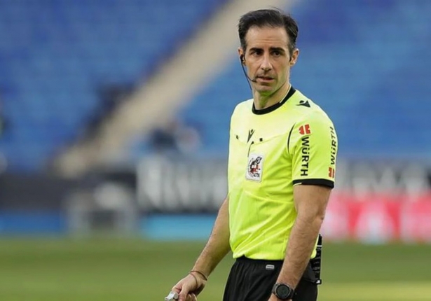 González Esteban dirigirá el derbi andaluz (EL COMERCIO) González Esteban dirigirá el derbi andaluz (EL COMERCIO)