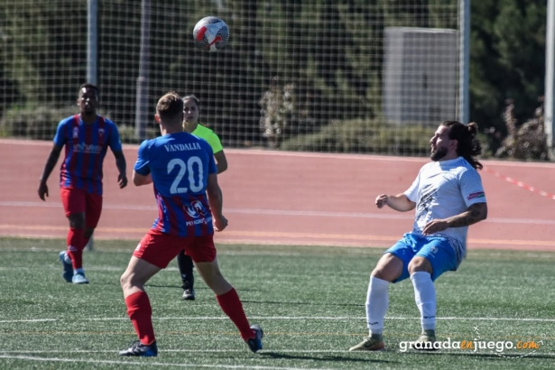 Piru marcó tres goles en la victoria del Santa Fe (JOSÉ M. BALDOMERO) Piru marcó tres goles en la victoria del Santa Fe (JOSÉ M. BALDOMERO)
