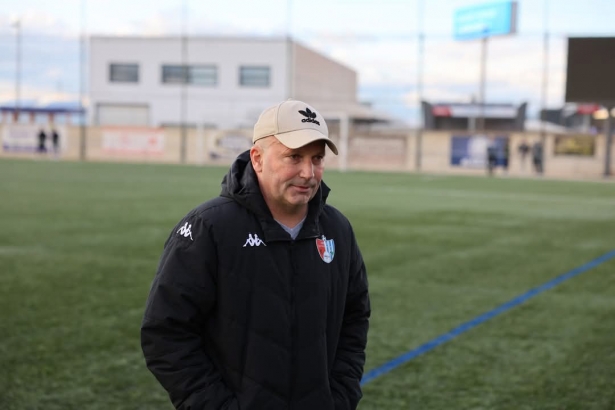 El entrenador del Arenas de Armilla, Thierry Pérez (JOSÉ ANDRÉS FERNÁNDEZ)