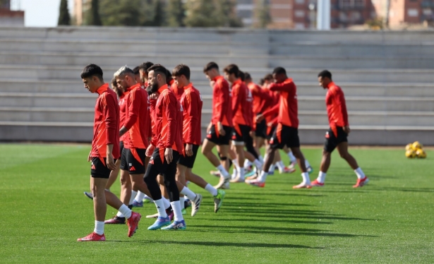 El equipo ha vuelto hoy a los entrenamientos (J. AZCOYTIA) El equipo ha vuelto hoy a los entrenamientos (J. AZCOYTIA)