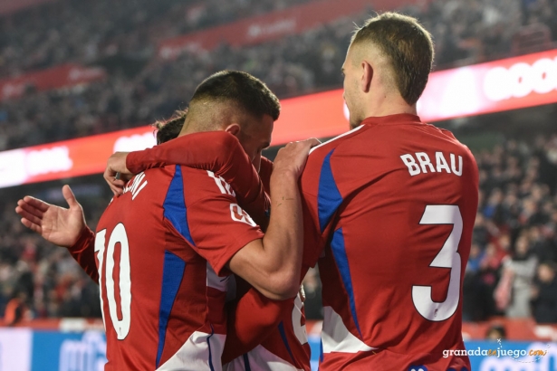 El Granada buscar repetir victoria ante el Cartagena (JOSÉ M. BALDOMERO) El Granada buscar repetir victoria ante el Cartagena (JOSÉ M. BALDOMERO)