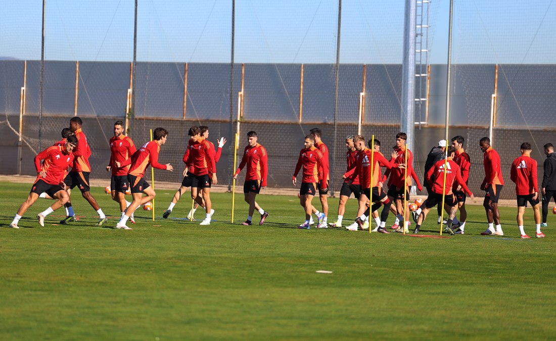 El equipo ha regresado hoy lunes al trabajo (J. AZCOYTIA)