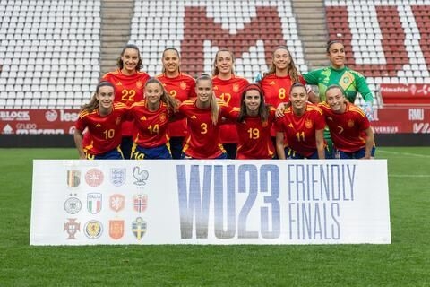Las rojiblancas rindieron a buen nivel (GRANADA CF) Las rojiblancas rindieron a buen nivel (GRANADA CF)