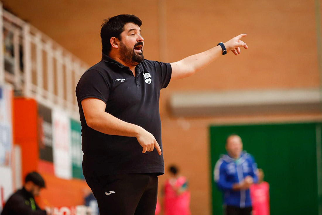 El entrenador del Sima Granada, Rafa Romero (PRENSA GRANADA FS)