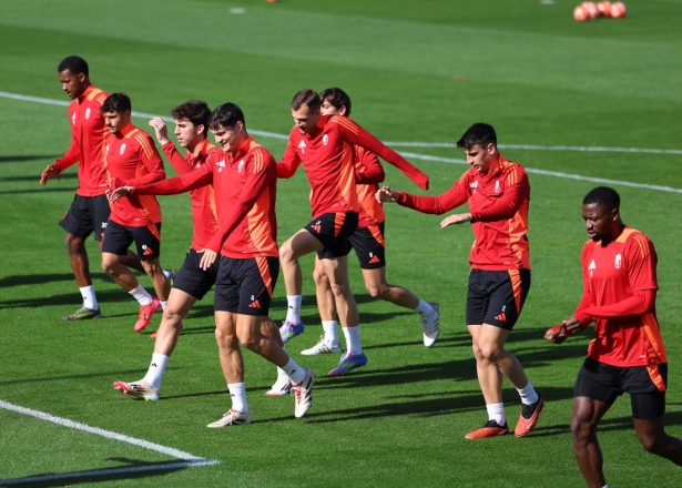 El equipo sigue preparando el choque ante el Cartagena (J. AZCOYTIA)