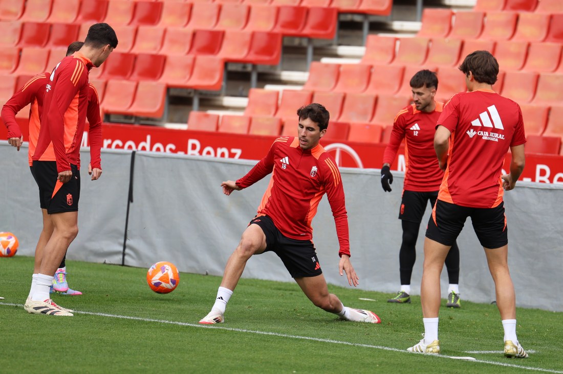 El equipo ha completado la última sesión de la semana (J. AZCOYTIA)