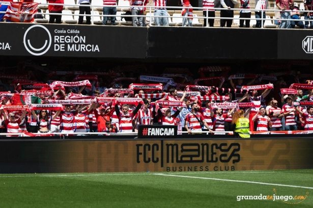La afición ha arropado al equipo en Cartagena (LOF)