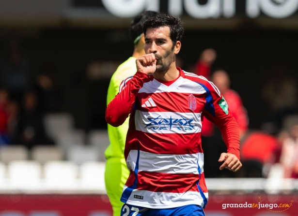 Trigueros celebró el gol y su reciente paternidad (LOF)