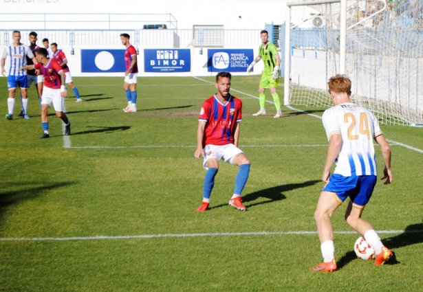 El local Cameron fue de los jugadores más destacados (SEMANARIO MUCHO DEPORTE) El local Cameron fue de los jugadores más destacados (SEMANARIO MUCHO DEPORTE)