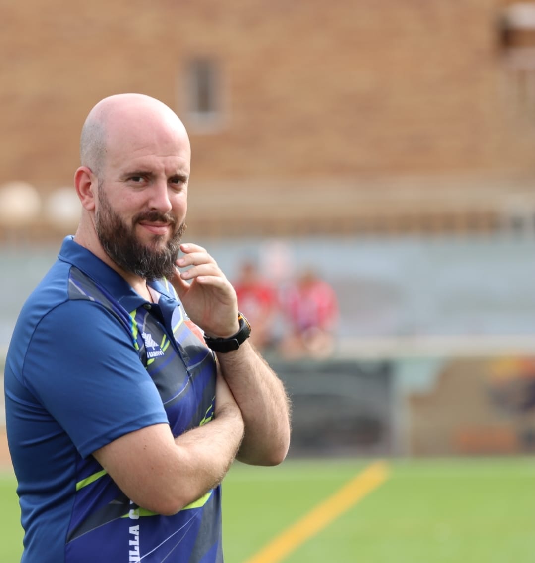 El entrenador de la UD Maracena B, Alejandro Puertas `Larsson`