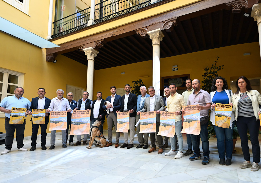Presentación de las jornadas provinciales de senderismo (DIPGRA)
