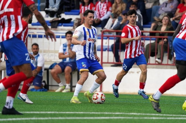 El Motril busca la tercera plaza (CF MOTRIL) El Motril busca la tercera plaza (CF MOTRIL)