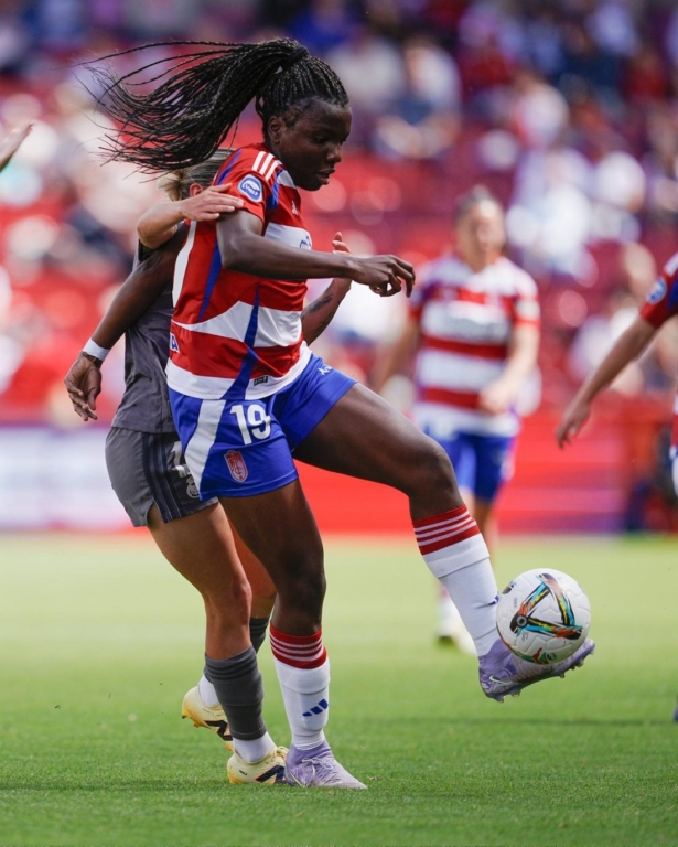 Edna ha sido la jugadora más destacada del Granada CF Femenino (GCF) Edna ha sido la jugadora más destacada del Granada CF Femenino (GCF)
